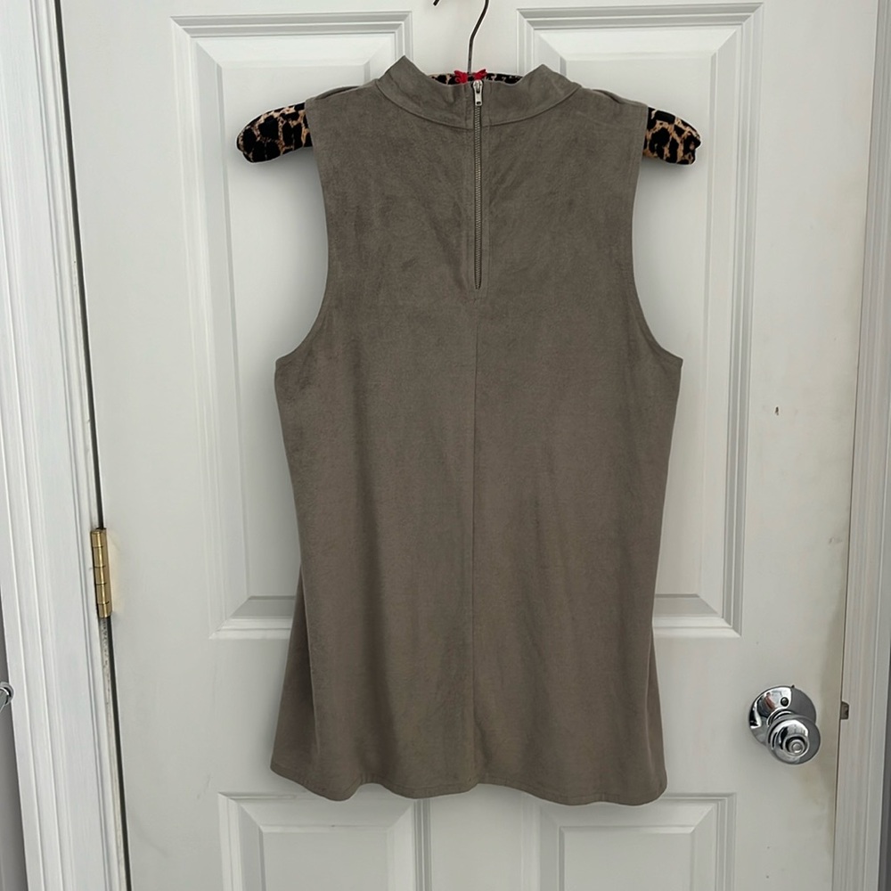 Gray flowy high neck tank top size medium